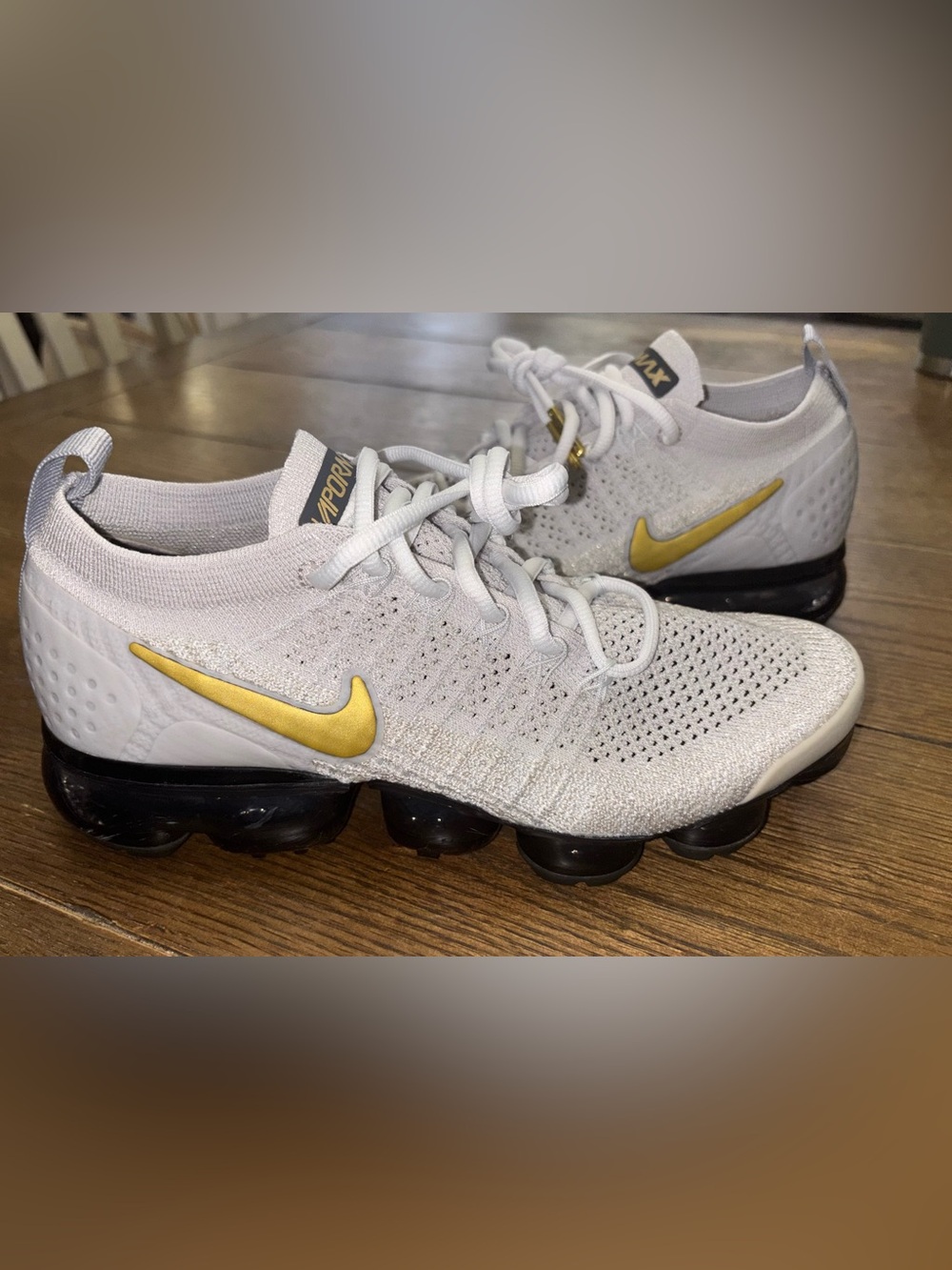 Nike Women's Air VaporMax Flyknit 2